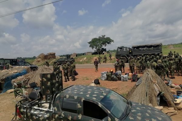 Mad man kills soldier at checkpoint in Lagos