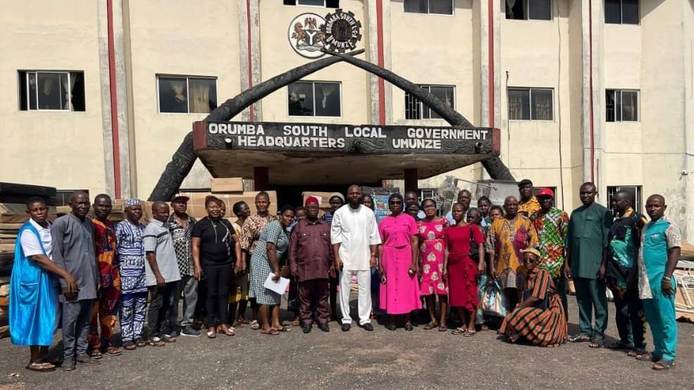 Orumba South Council boss distributes medical equipments to 18 primary healthcare facilities