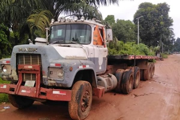 Police arrest three suspects involve in car snatching, diversion of trucks, child stealing