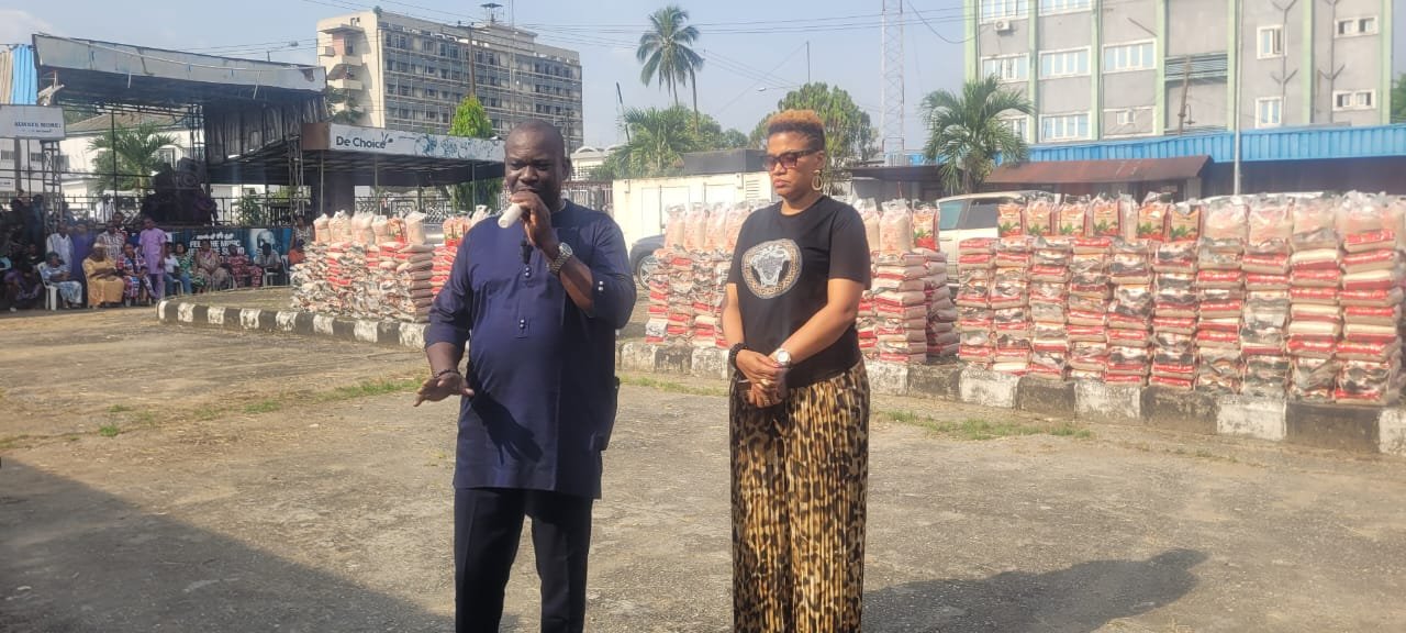 Ohanaeze Ndigbo PG Gives Succour to 2,500 Widows, Physically Challenged, Others at Christmas