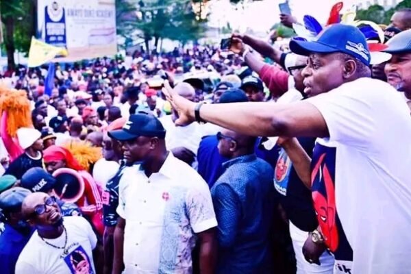 Gov Otu Graces Tinkoriko Calabar Heritage as Historic 32-Day Carnival Celebrations End