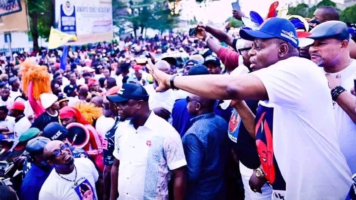 Gov Otu Graces Tinkoriko Calabar Heritage as Historic 32-Day Carnival Celebrations End