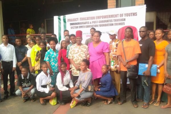 Senator Umeh offers N64m scholarship to less privileged students in Anambra