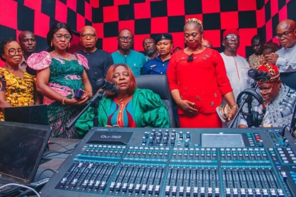 Ojukwu Varsity launches campus radio station 106.1 FM