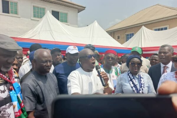 Congress: APC members protest PDP hijacking of party structure in Anambra