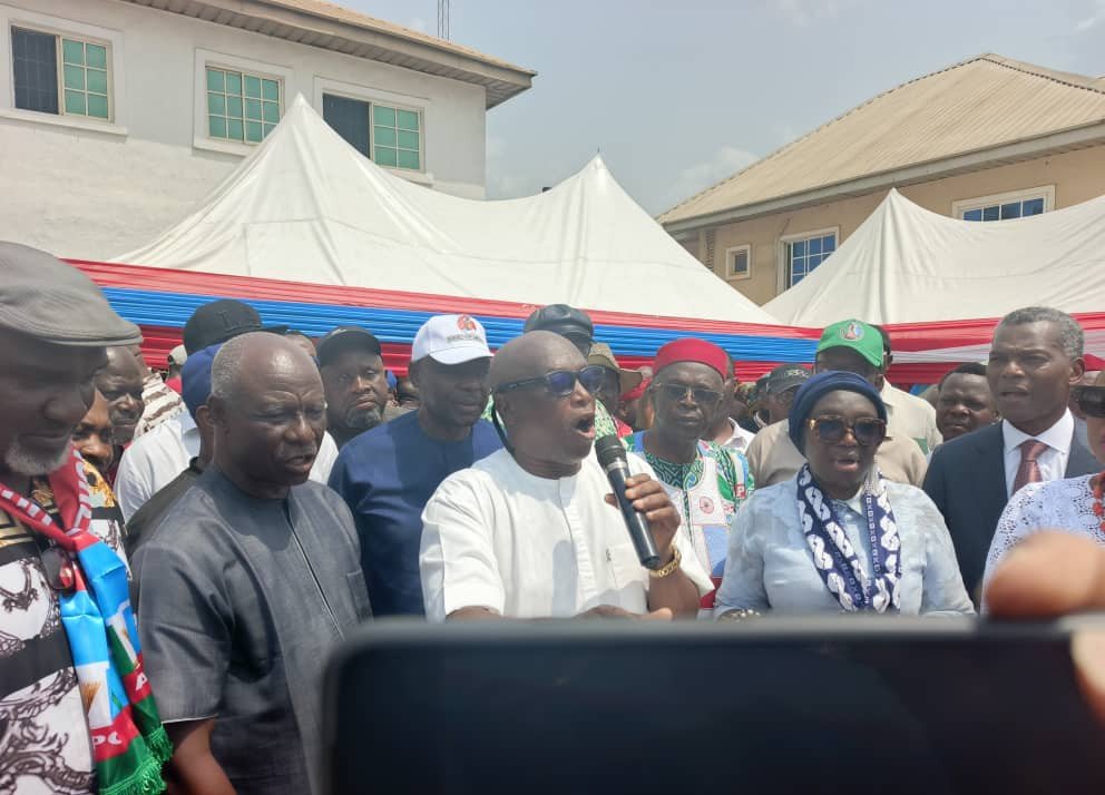 Congress: APC members protest PDP hijacking of party structure in Anambra