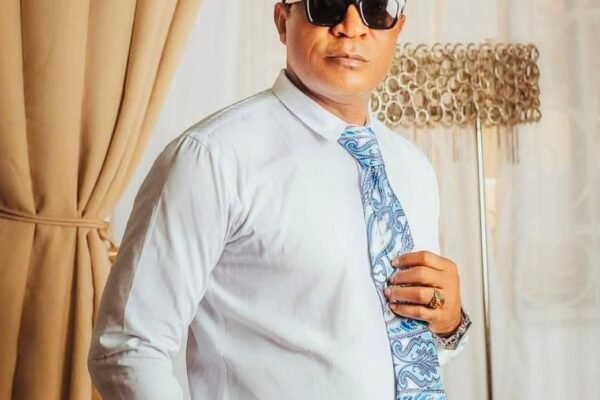 High Chief Higgins Peters Continues His Goodwill Towards Traditional Rulers In Northern Senatorial District