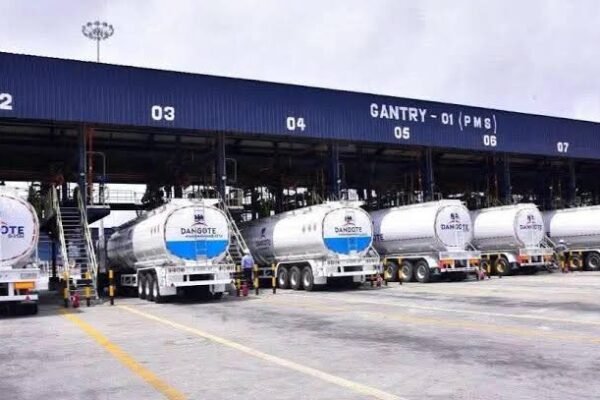 Nigeria suspends fuel import licenses, giving Dangote Refinery major boost
