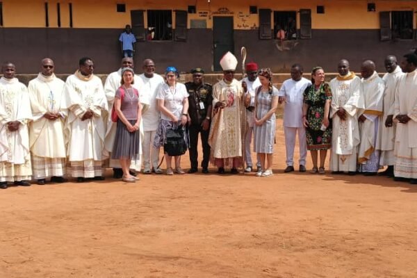 Catholic Archbishop Okeke celebrates 2026 Easter with Onitsha inmates, donates bags of rice, cow, toiletries