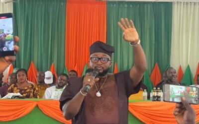 Obubra-Etung: House of Reps Aspirant Receives Royal Blessings From Traditional Rulers Ahead of Campaign