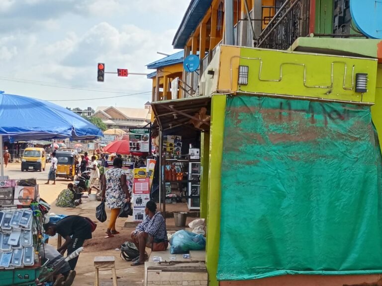 Traders to barricade Anambra govt house in protest over plan demolition of Oye-agu market