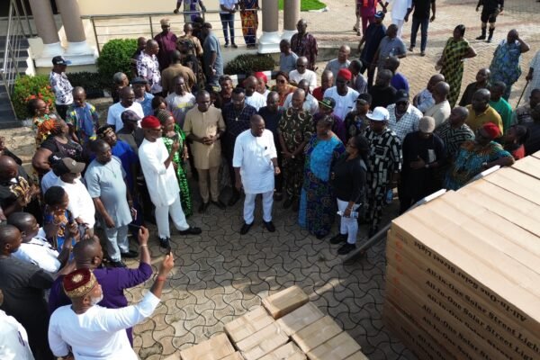 Senator Nwoye distributes 1500 solar powered streetlights to 99 wards in Anambra North Senatorial District