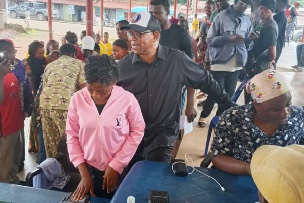 2027: NDC Presidential candidate, Obi rally Anambra voters for INEC-CVR exercise