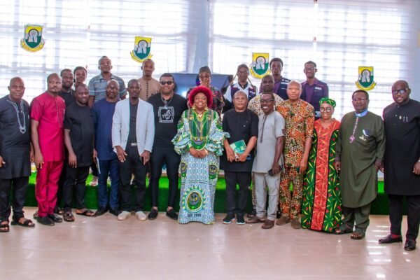 Ojukwu Varsity VC, Omenugha advocates for ethical journalism in Anambra