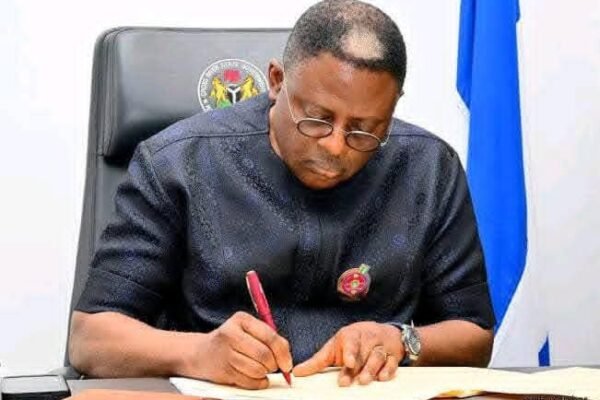 Governor Otu Approves Funds to Establish Kidney Dialysis Centre in Ogoja
