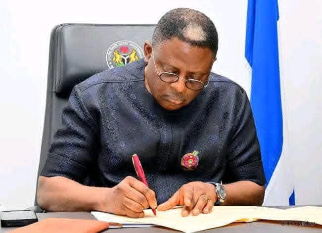 Governor Otu Approves Funds to Establish Kidney Dialysis Centre in Ogoja
