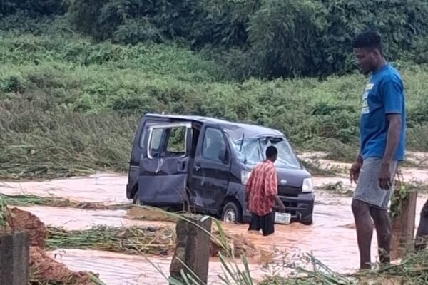 One missing as police rescue seven school children, two others in Anambra flood disaster