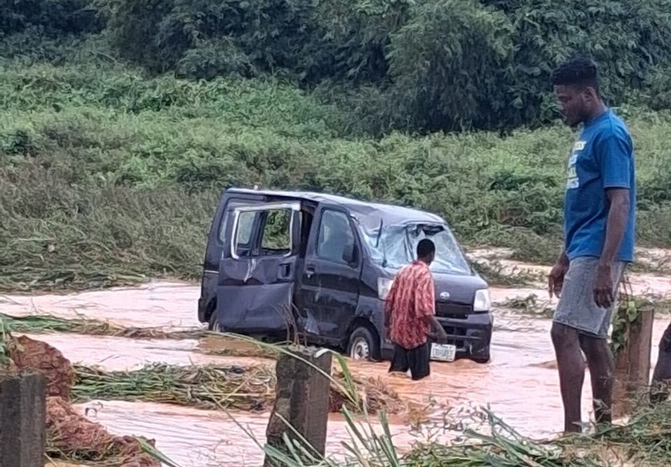 One missing as police rescue seven school children, two others in Anambra flood disaster