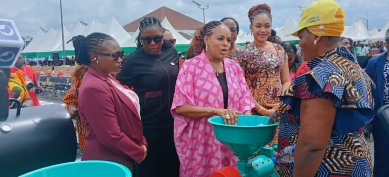 Soludo’s wife empowers 5,000 Anambra indigenes with business tools, cash