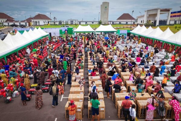 SDGs, RHI Equip 500 Anambra Women with New, Existing Business Tools