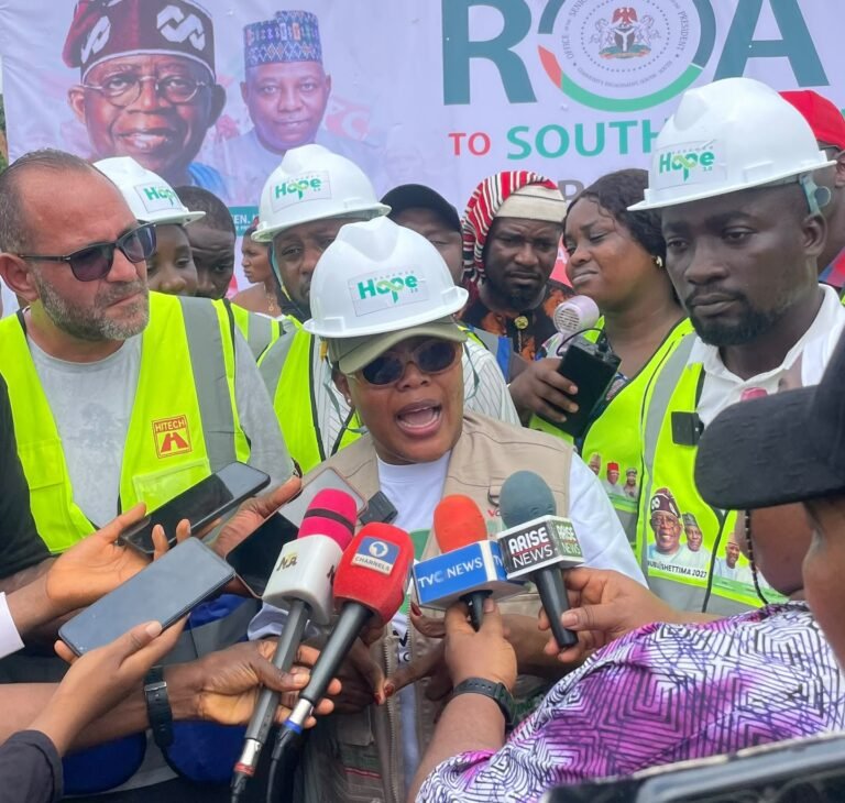 South-South Youths, Presidential Aide Inspect Lagos–Calabar Coastal Highway Project, Declare Total Support for Tinubu